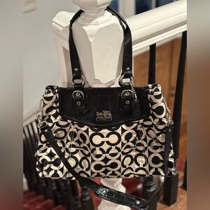 Coach Madison 14587 Satchel Signature C Black & White Op Art w/ 3 hang tags (C6)